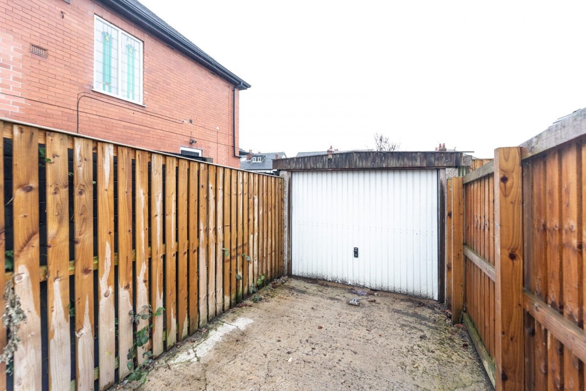 Park Avenue, Castleford