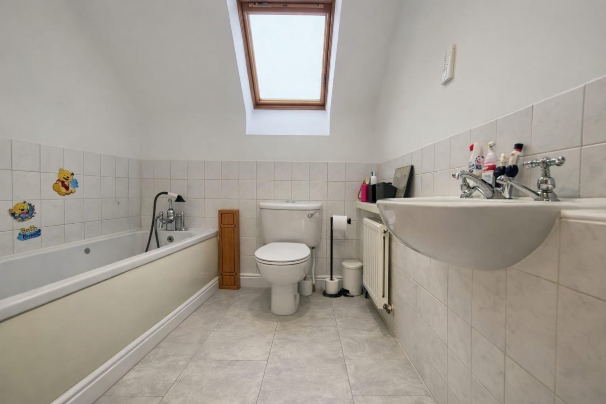 Masefield Gardens, Crowthorne