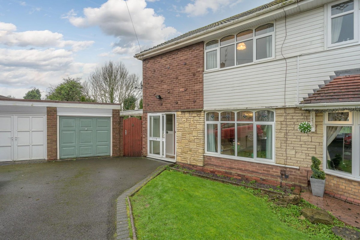 Greenfield View, Brownswall Estate