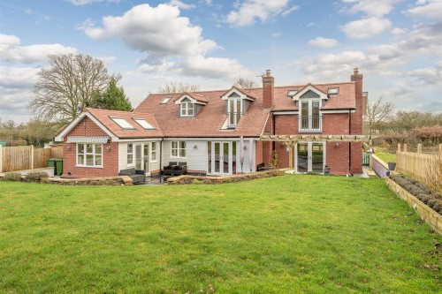 Beehive Bungalow, Sugar Loaf Lane, Iverley, DY7 6PS