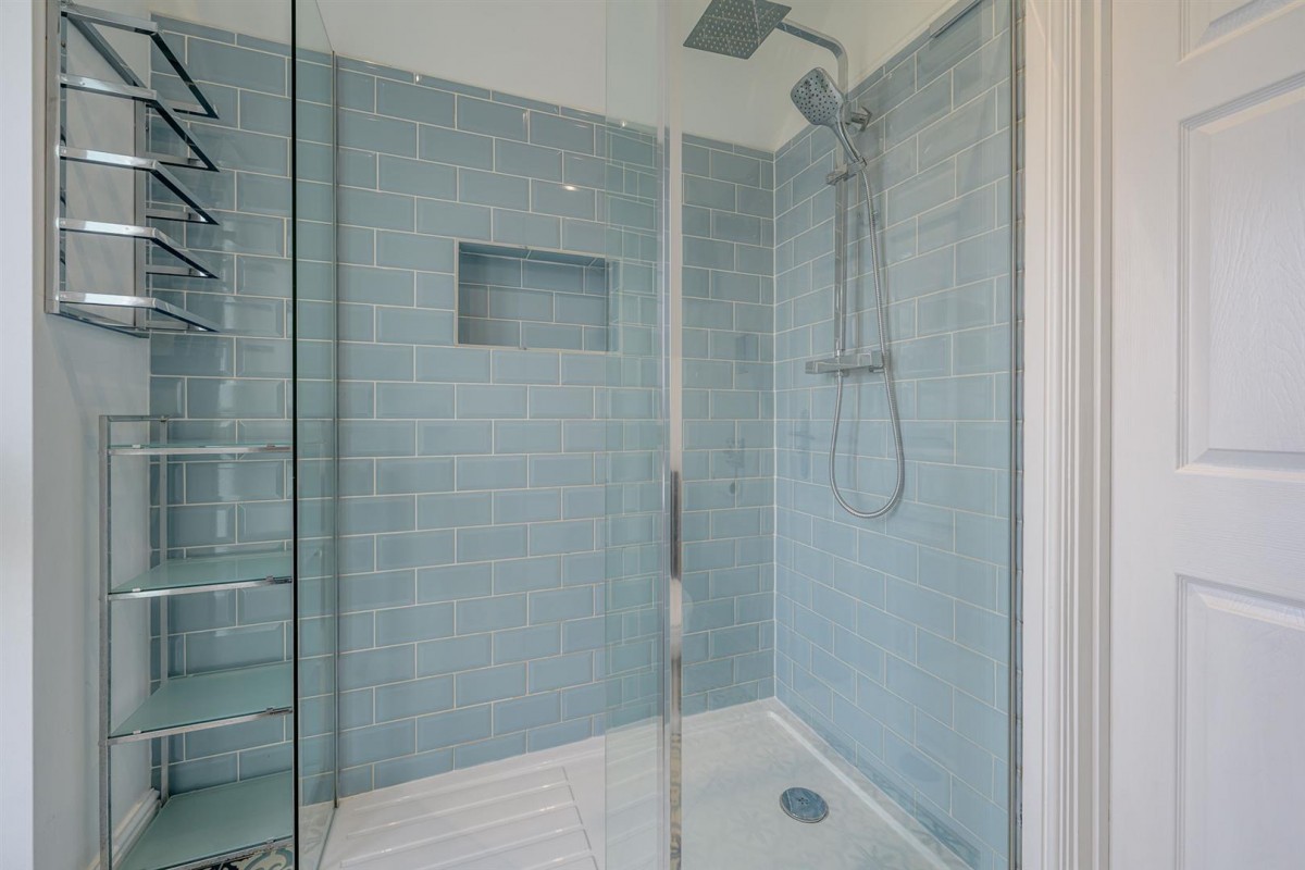 Beehive Bungalow, Sugar Loaf Lane, Iverley, DY7 6PS