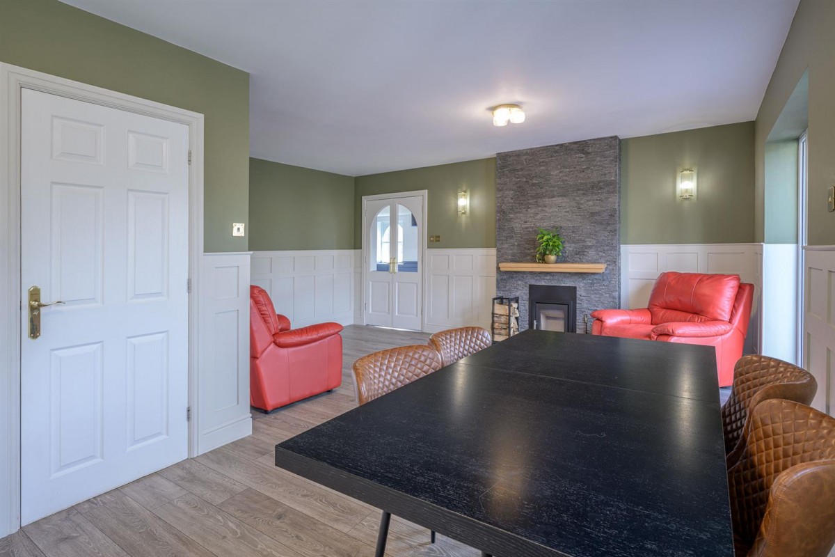 Beehive Bungalow, Sugar Loaf Lane, Iverley, DY7 6PS