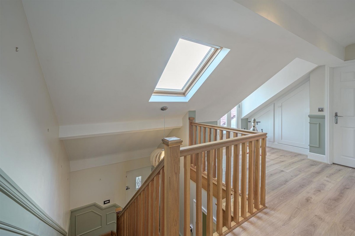 Beehive Bungalow, Sugar Loaf Lane, Iverley, DY7 6PS