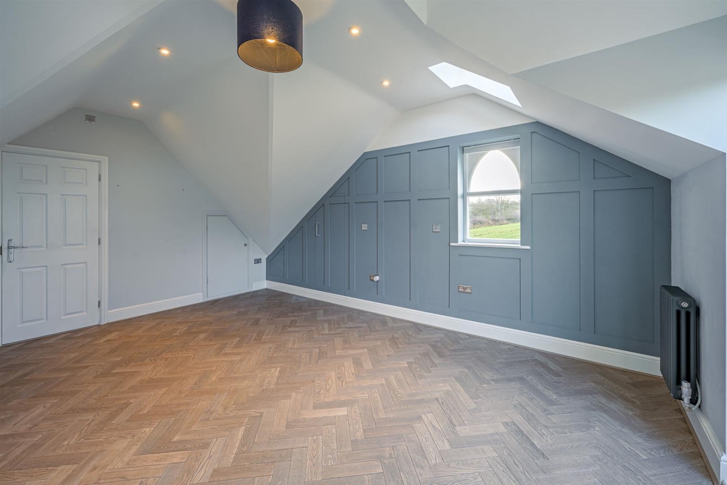 Beehive Bungalow, Sugar Loaf Lane, Iverley, DY7 6PS