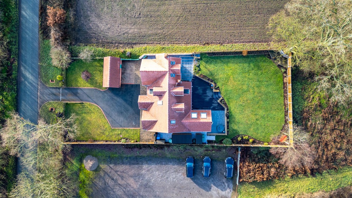 Beehive Bungalow, Sugar Loaf Lane, Iverley, DY7 6PS