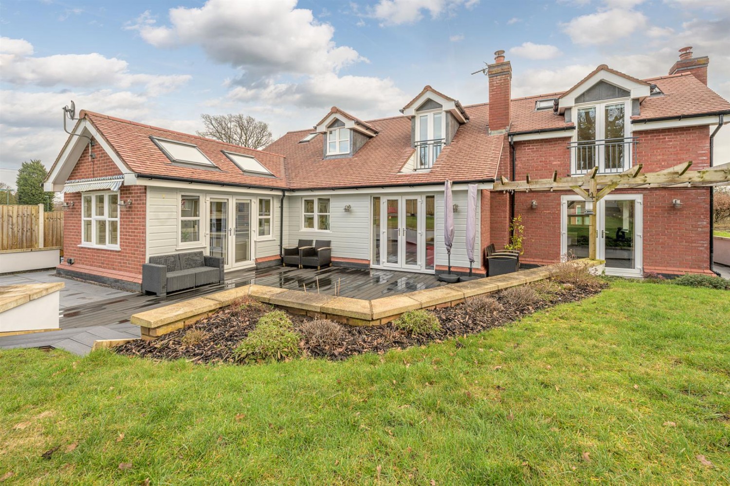 Beehive Bungalow, Sugar Loaf Lane, Iverley, DY7 6PS