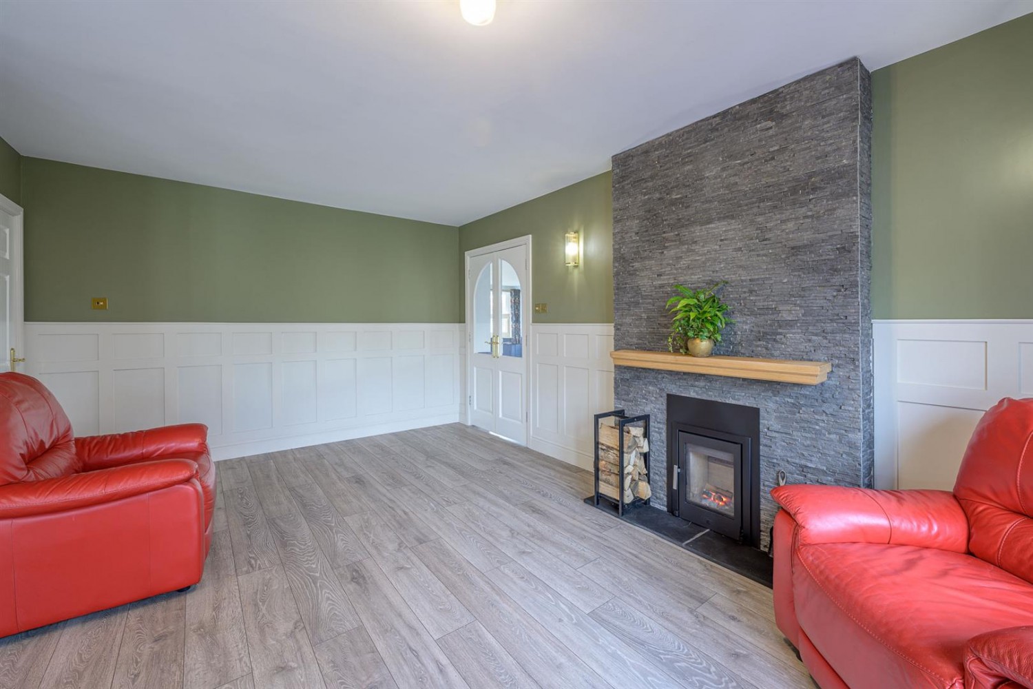 Beehive Bungalow, Sugar Loaf Lane, Iverley, DY7 6PS