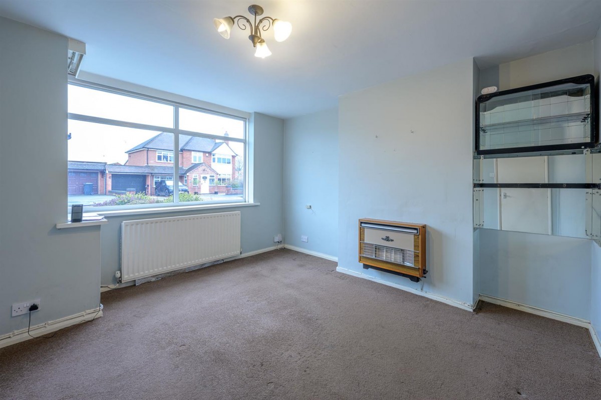 Beachcroft Road, Kingswinford, DY6 0HN