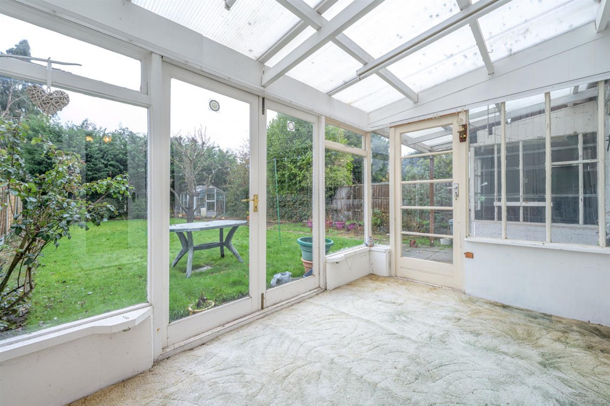 Beachcroft Road, Kingswinford, DY6 0HN