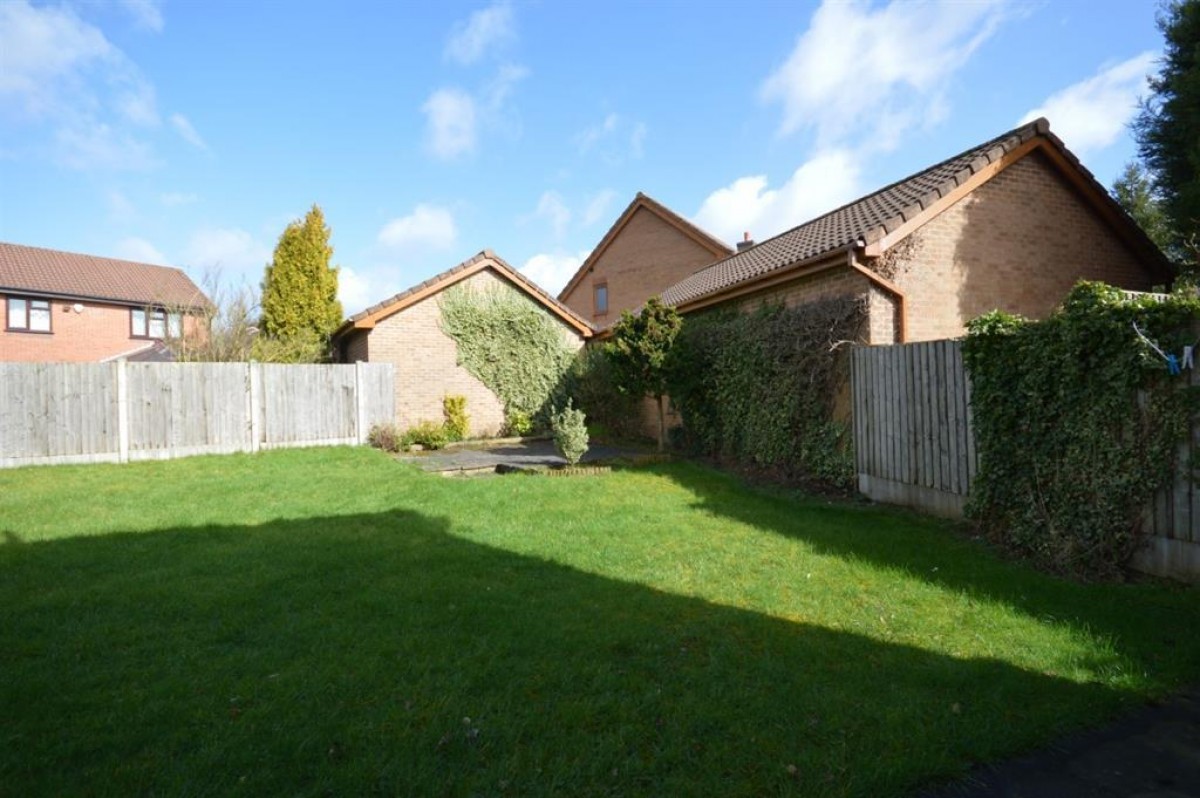 Averhill, Worsley, M28