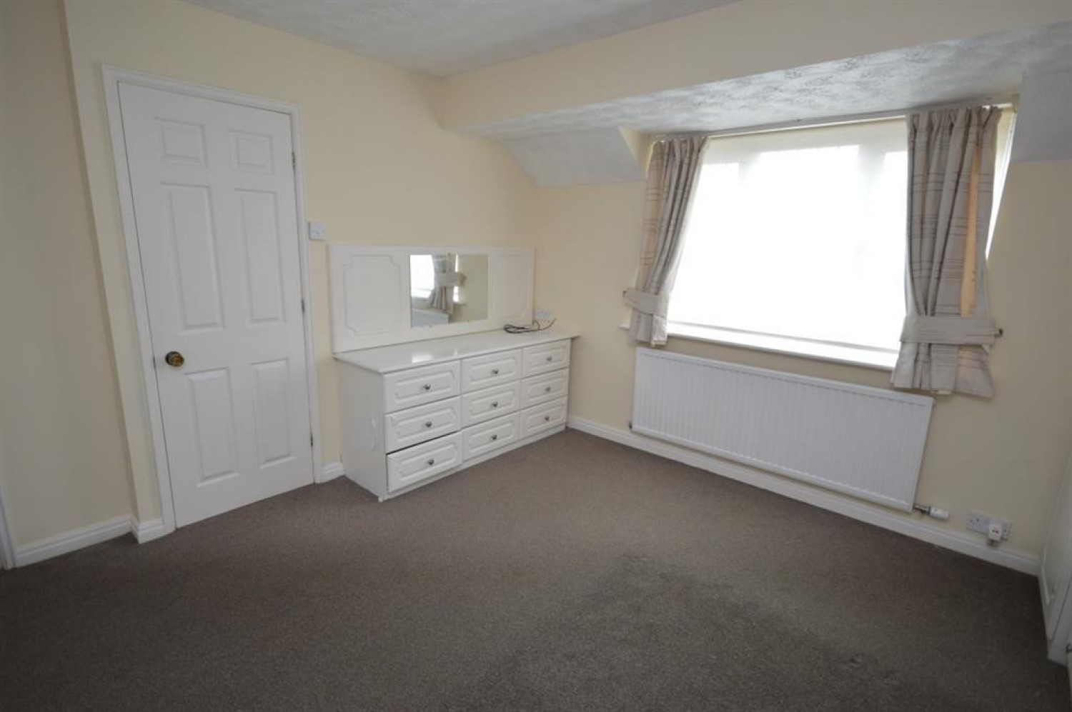 Averhill, Worsley, M28