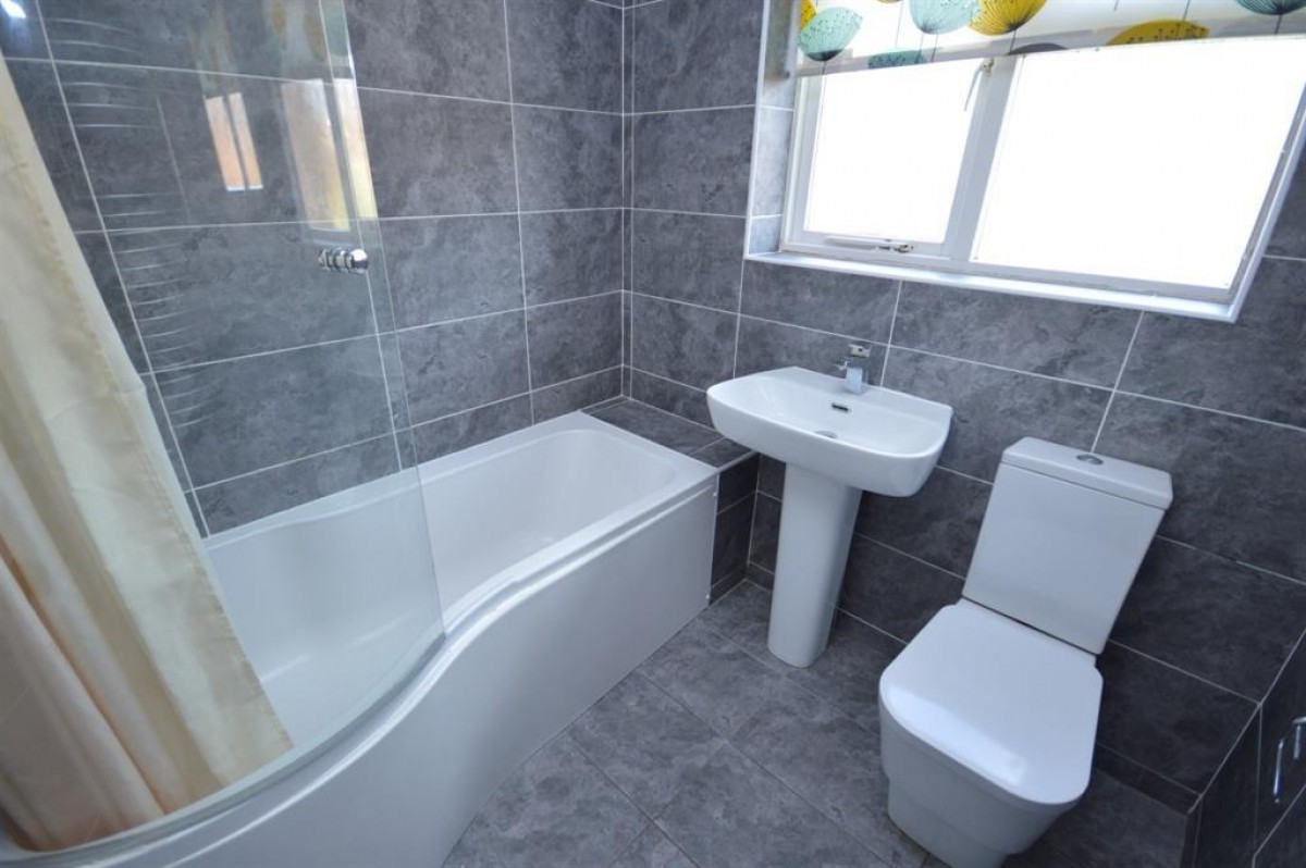 Averhill, Worsley, M28