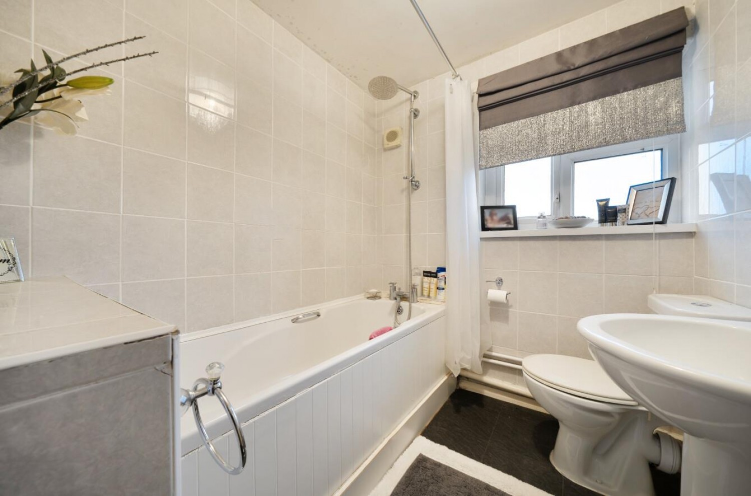 Fuchsia Street, London