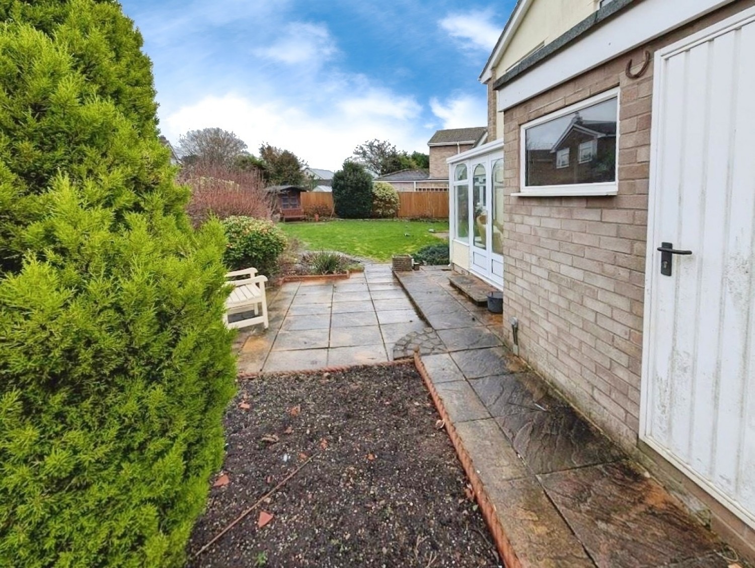 Bannetts Tree Crescent, Alveston, Bristol