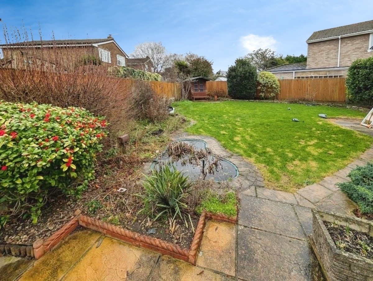 Bannetts Tree Crescent, Alveston, Bristol