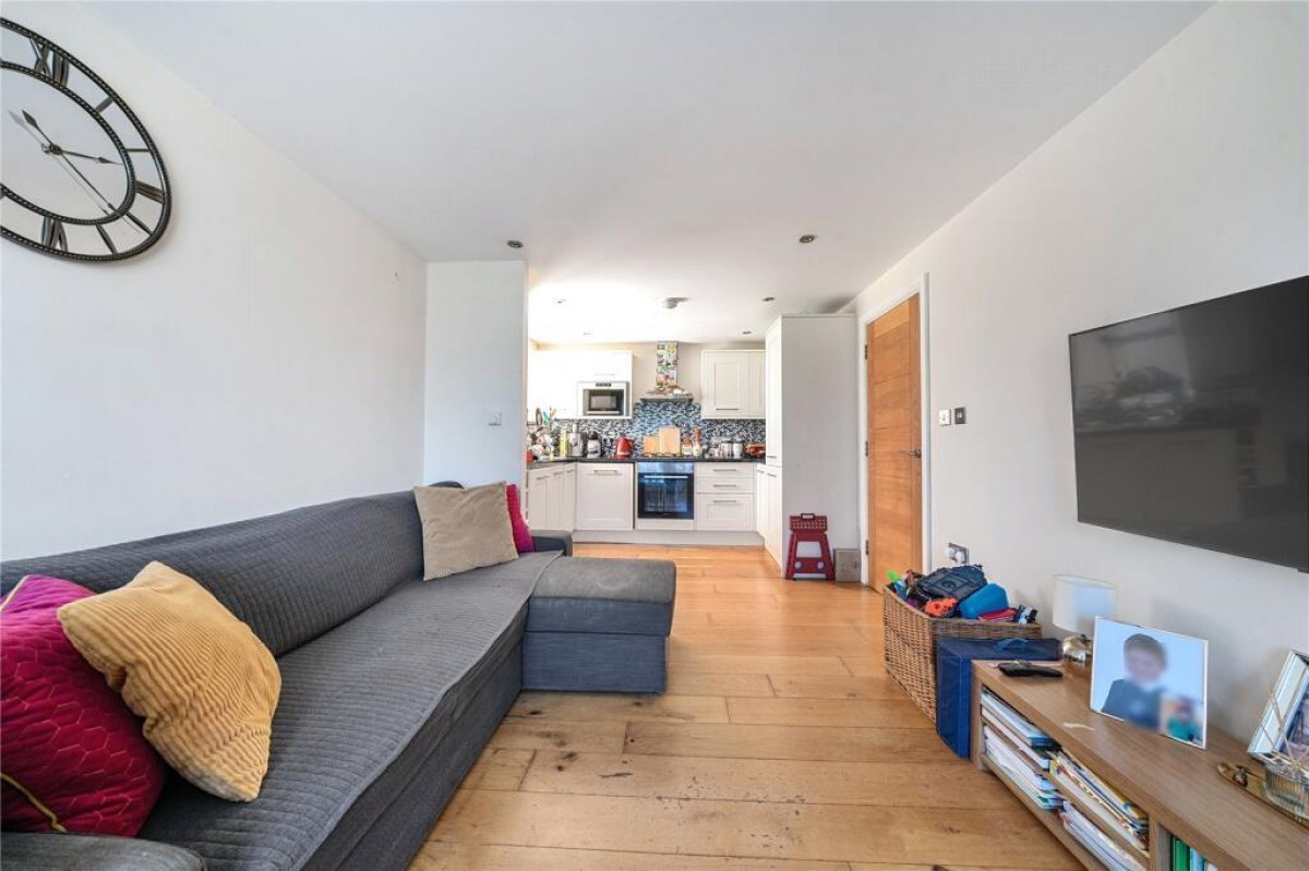 Moston Close, Hayes, Middlesex, UB3 4LP