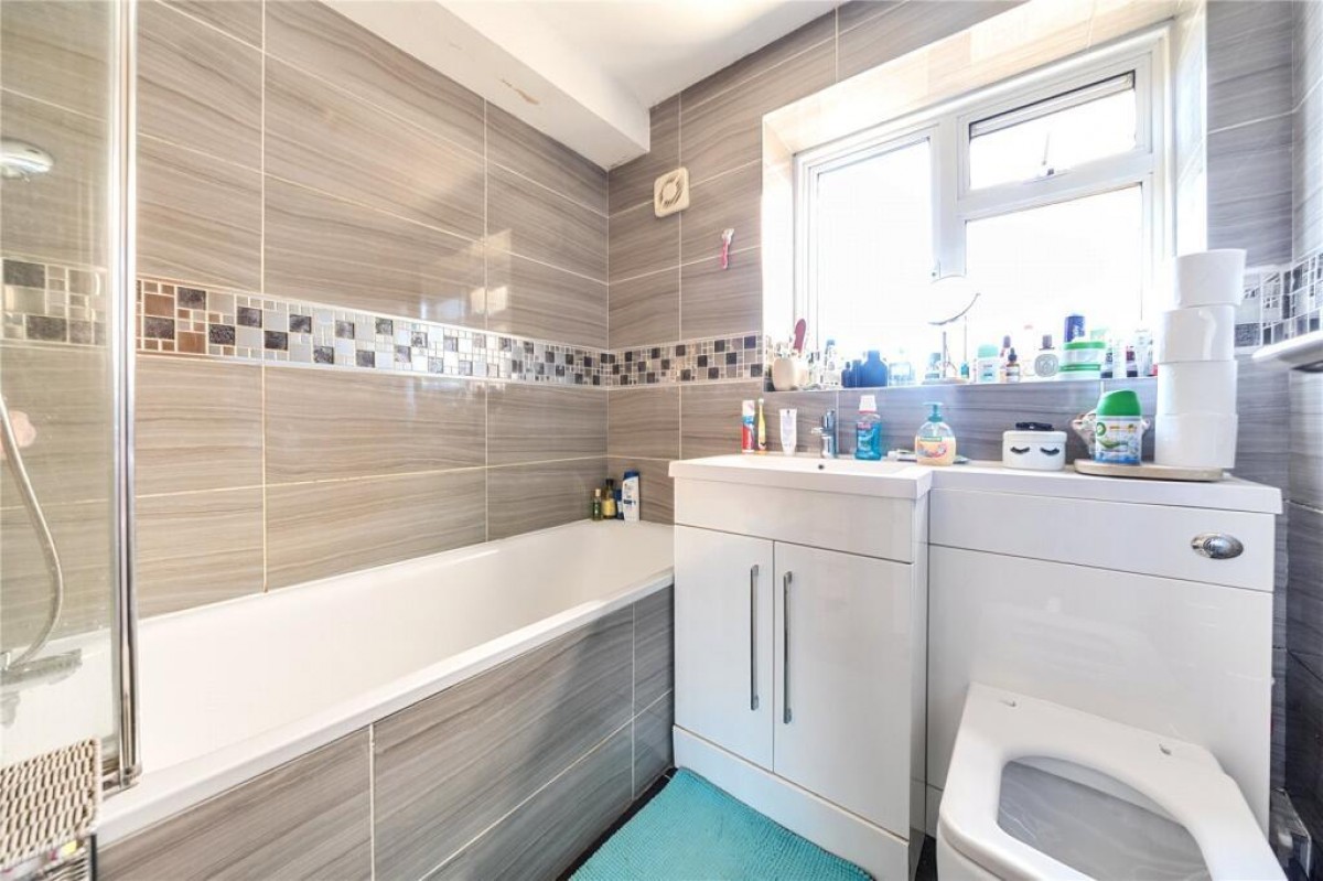 Moston Close, Hayes, Middlesex, UB3 4LP