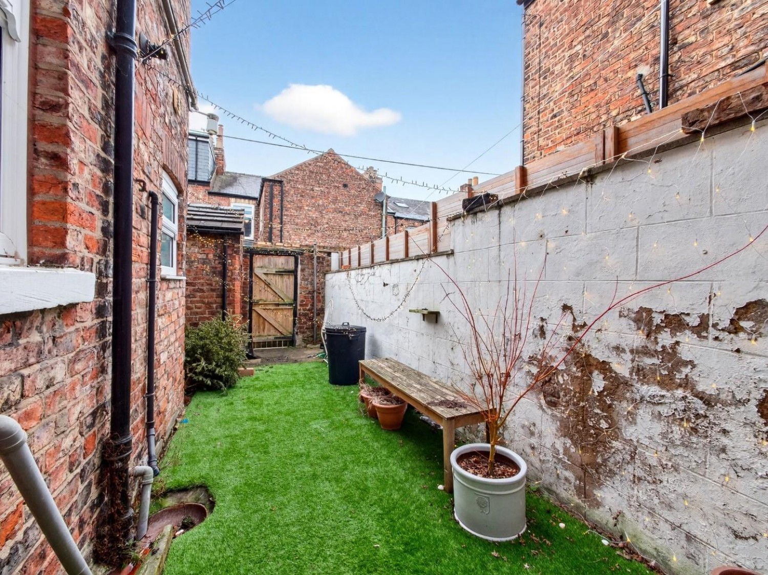 Russell Street, York