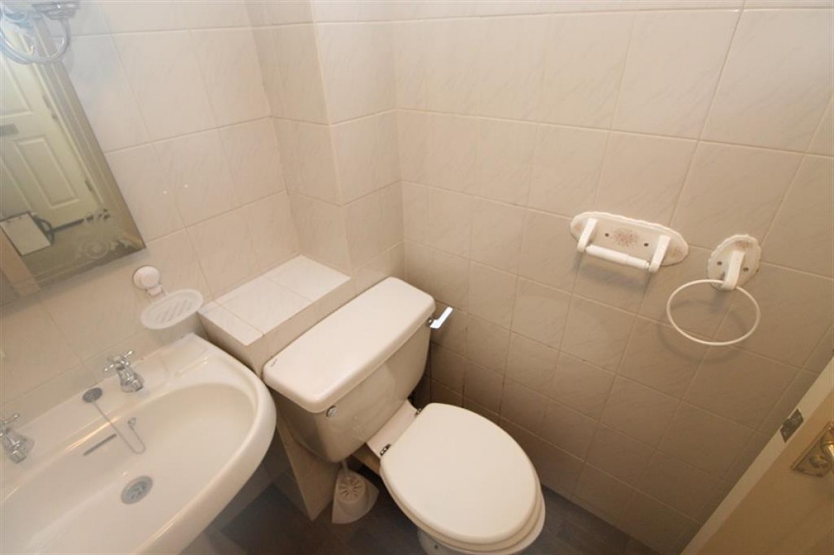 Gosport Street, Lymington, SO41 9BE