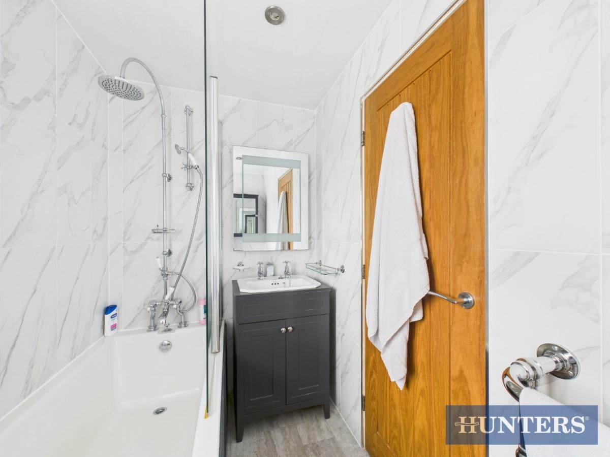 Eastfield Close, Carr Lane, Weel, HU17 0SN