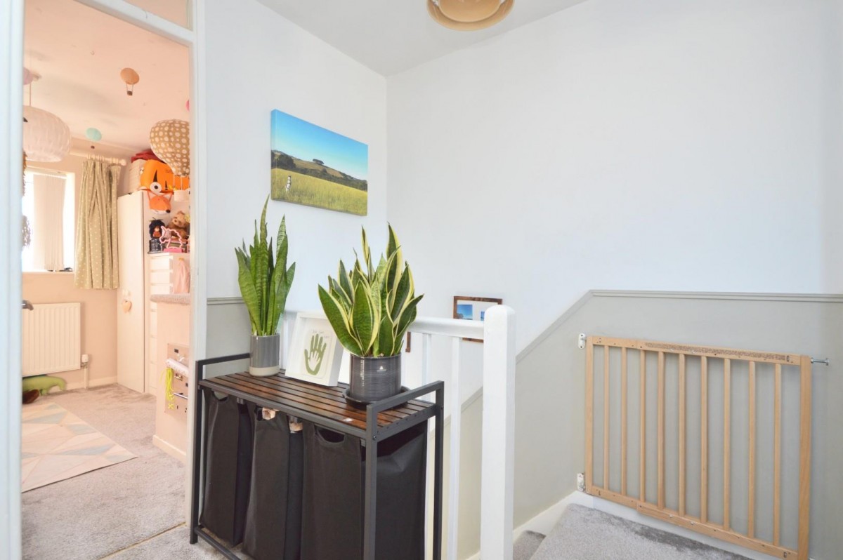 Newland Walk , Bristol, BS13