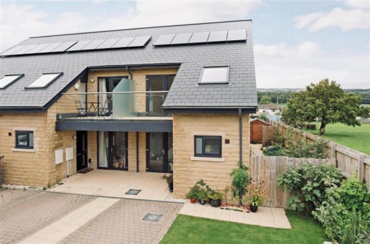 Stansfield Close, Ben Rhydding, LS29