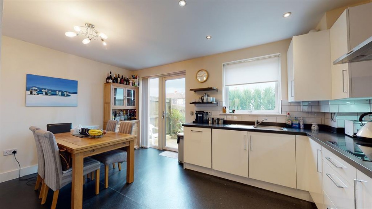 Stansfield Close, Ben Rhydding, LS29