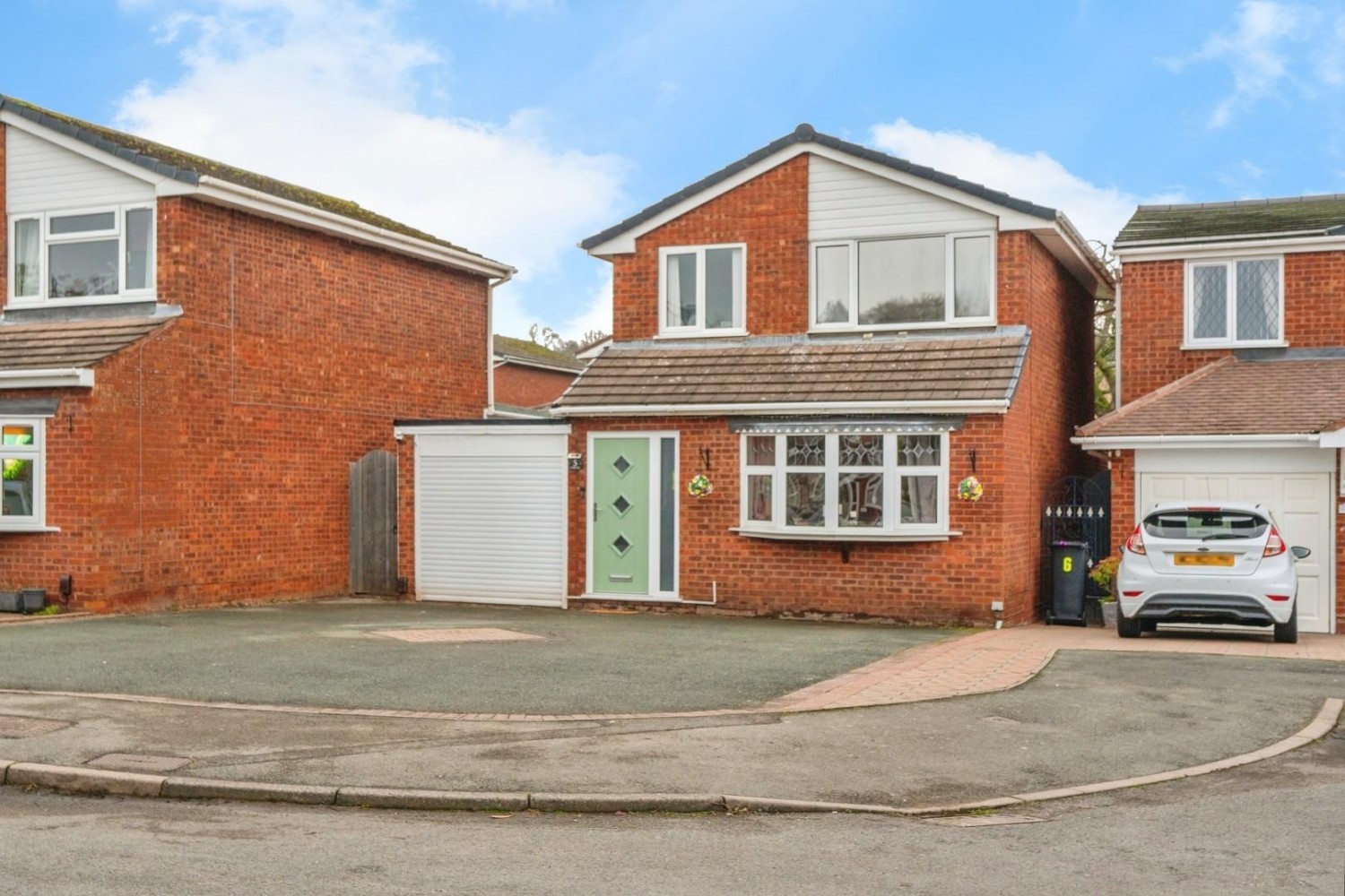 Irving Close, Lichfield