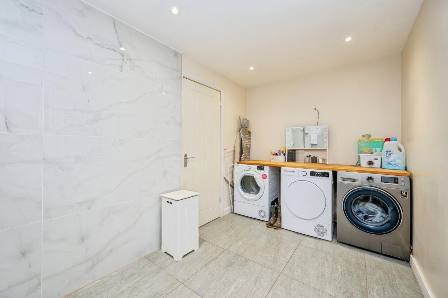 Irving Close, Lichfield