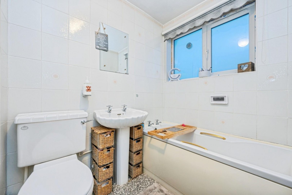 Irving Close, Lichfield