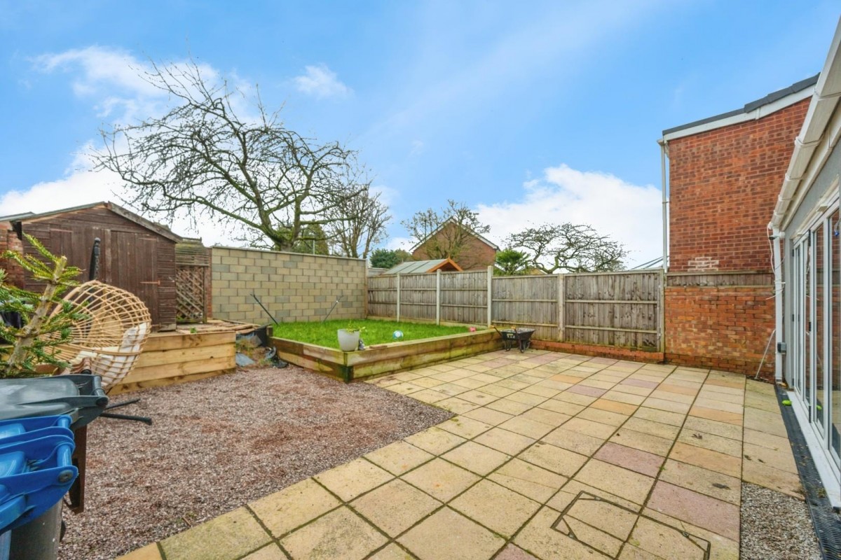 Irving Close, Lichfield