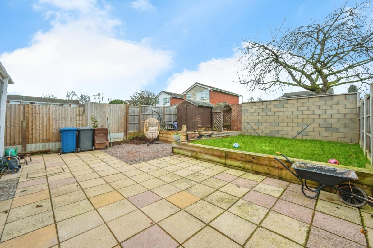 Irving Close, Lichfield