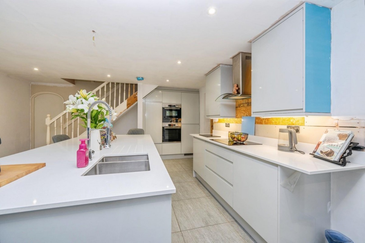 Irving Close, Lichfield