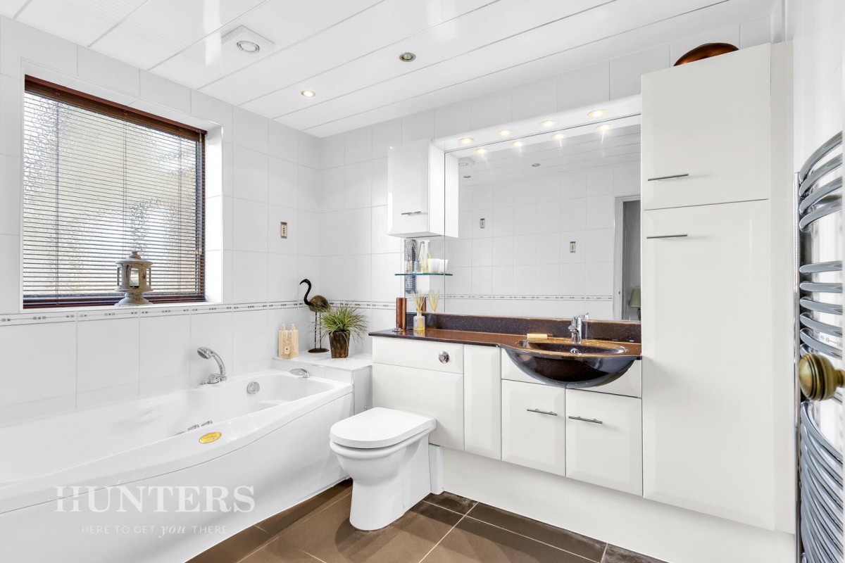 Pike Fold, Lightowlers Lane, Littleborough, OL15 0LN