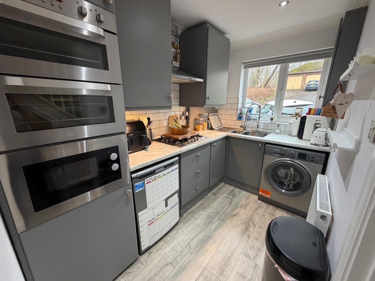 Perrott Gardens, Brierley Hill, DY5 3FF