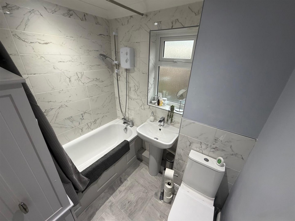 Perrott Gardens, Brierley Hill, DY5 3FF