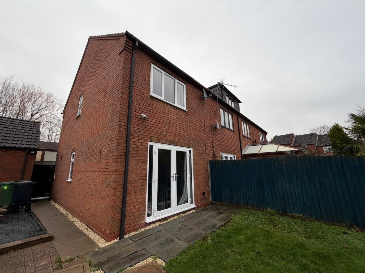 Perrott Gardens, Brierley Hill, DY5 3FF