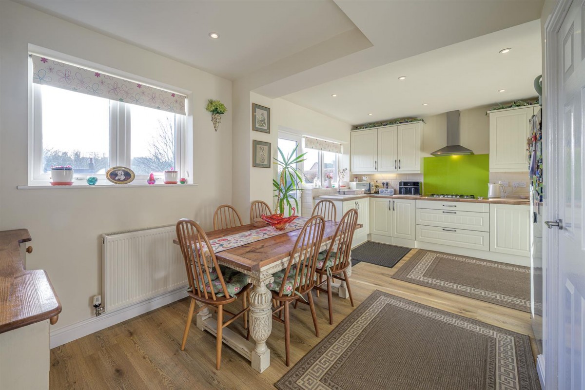 Fairfield Road, Wordsley, DY8 5UJ