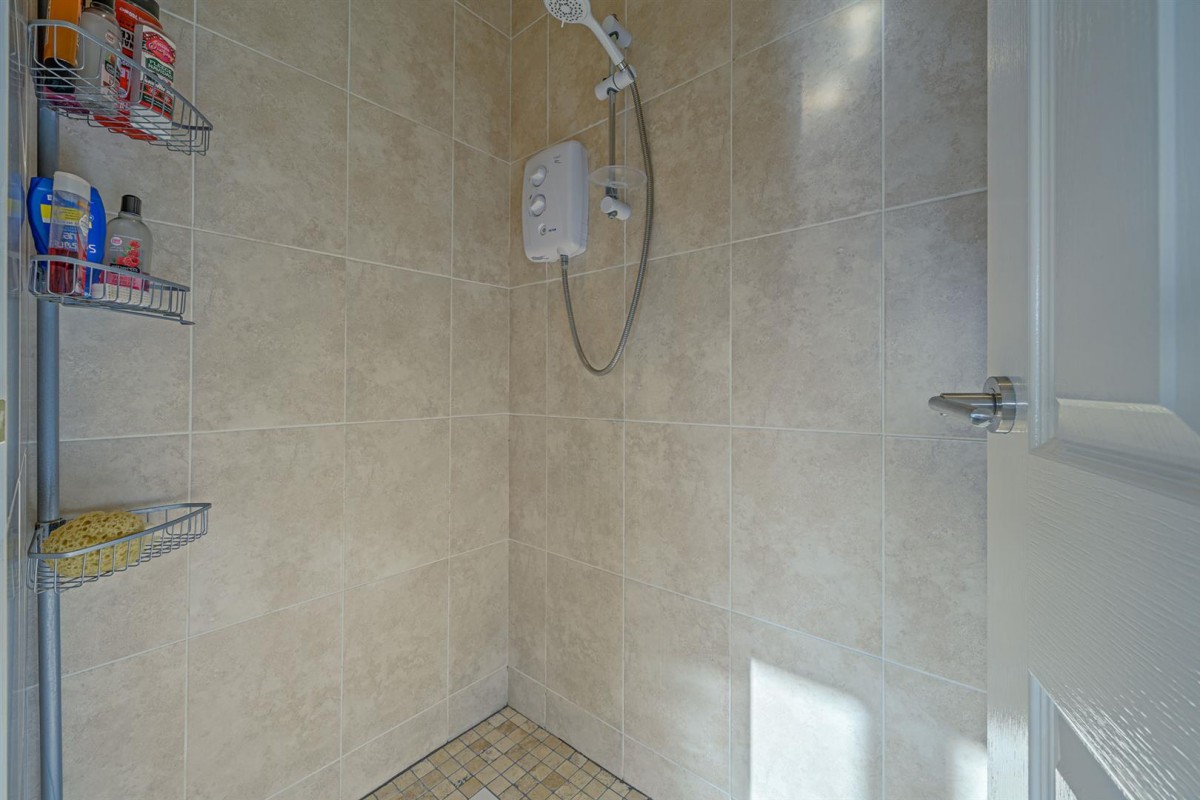 Fairfield Road, Wordsley, DY8 5UJ