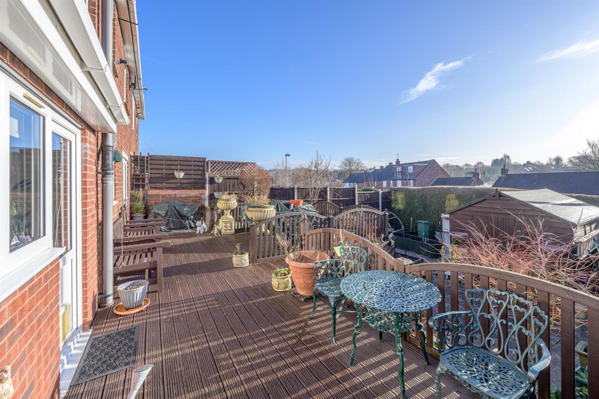 Fairfield Road, Wordsley, DY8 5UJ