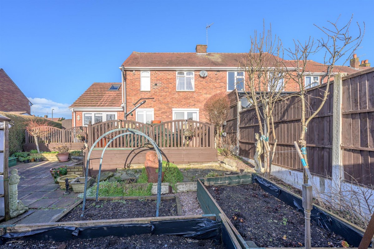 Fairfield Road, Wordsley, DY8 5UJ