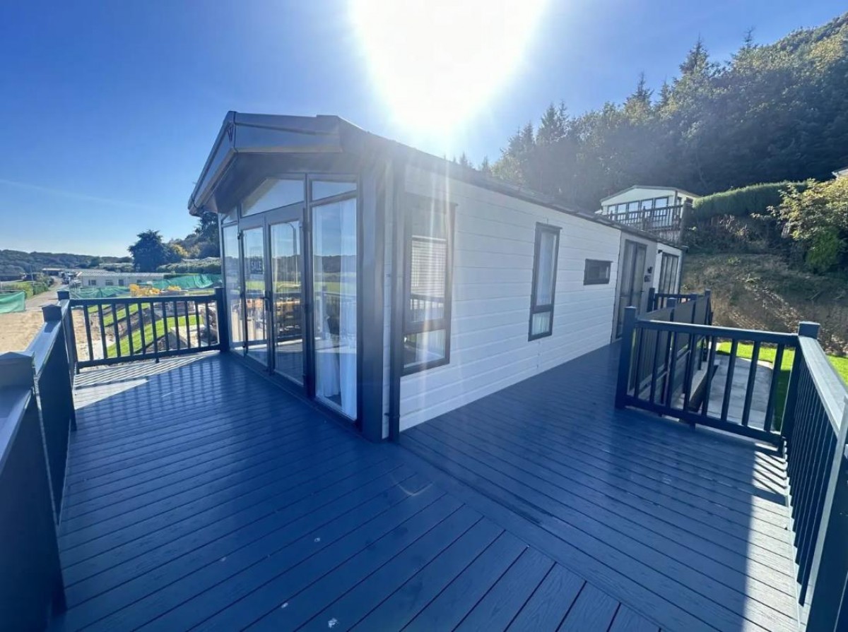 The Lakewood, Scarborough Lodge Retreat, Scarborough