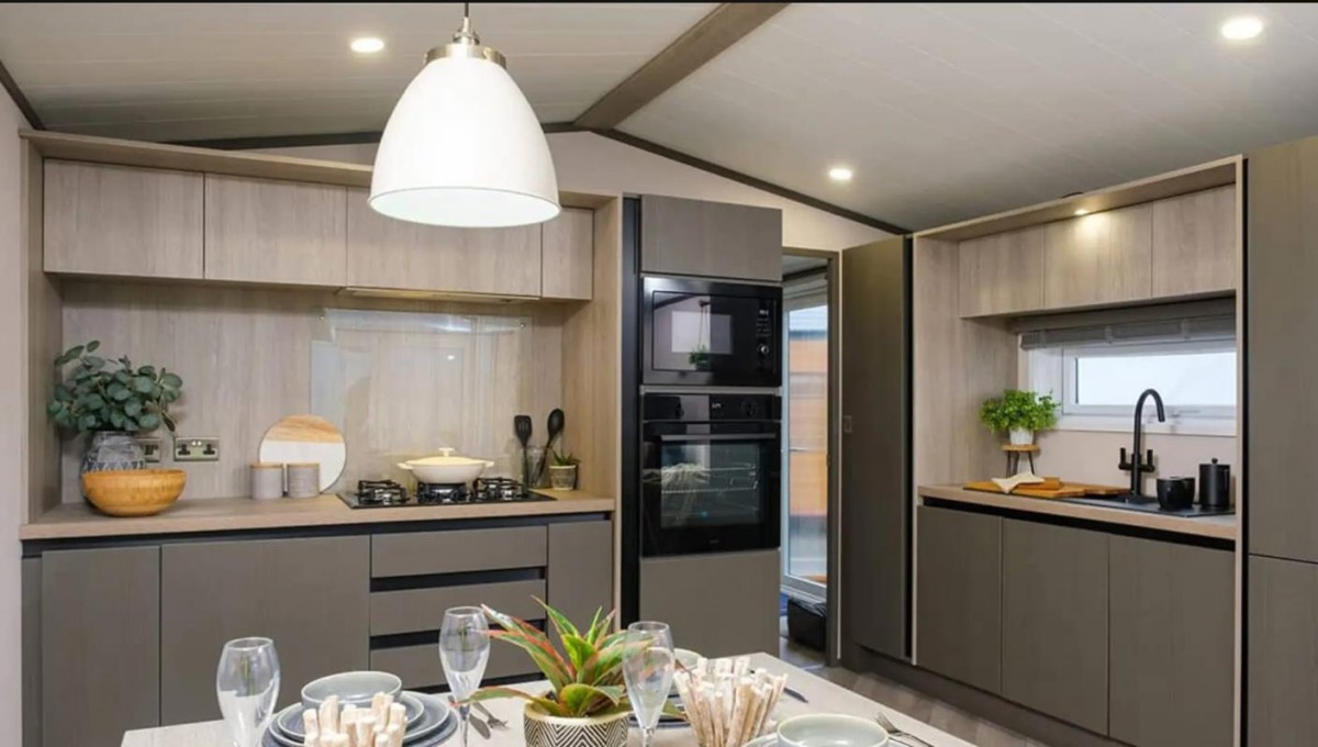 The Lakewood, Scarborough Lodge Retreat, Scarborough