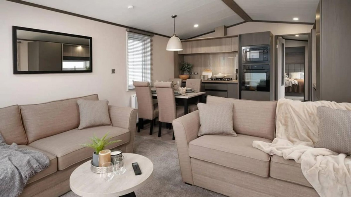 The Lakewood, Scarborough Lodge Retreat, Scarborough