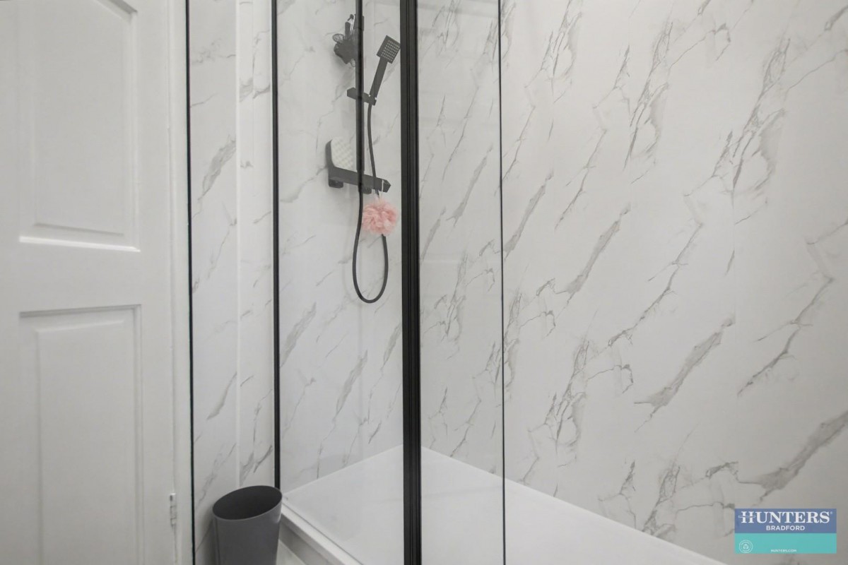 Cranmer Road Bradford, BD3 0NB