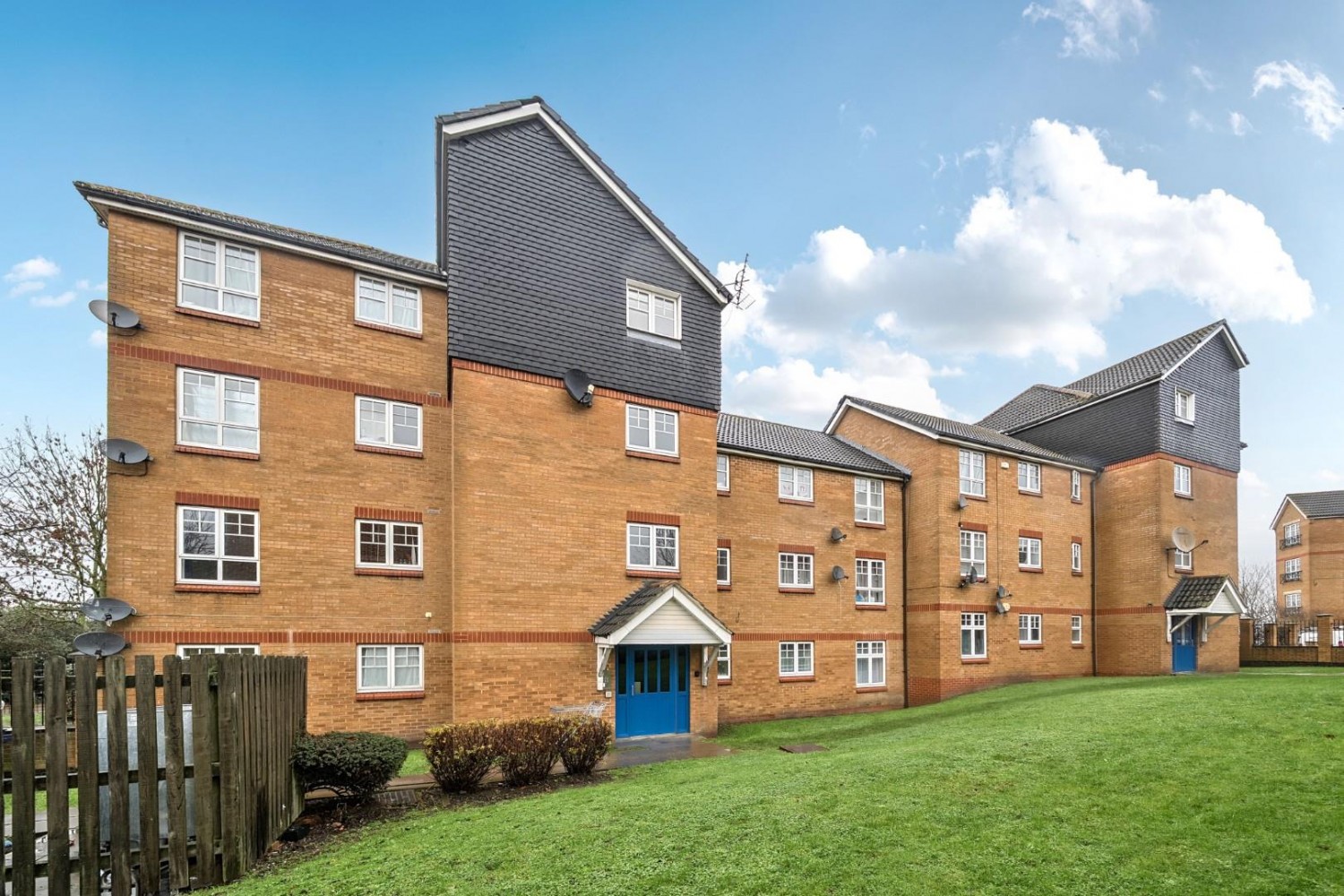 Greenhaven Drive, Thamesmead, London, SE28 8FY