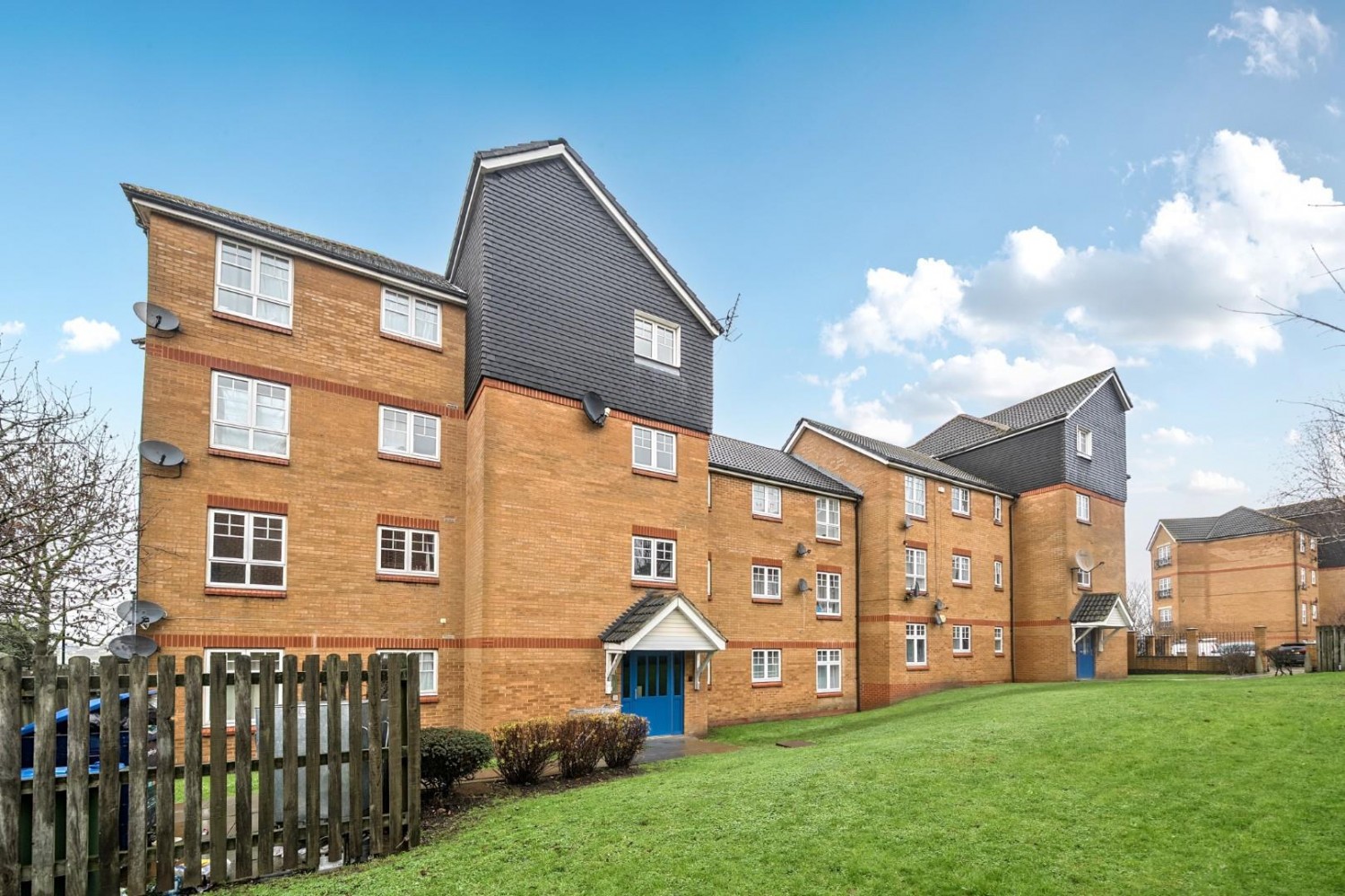 Greenhaven Drive, Thamesmead, London, SE28 8FY