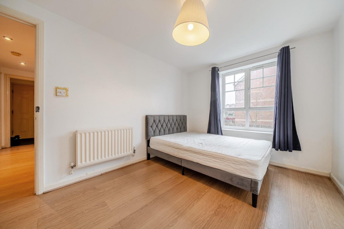 Greenhaven Drive, Thamesmead, London, SE28 8FY