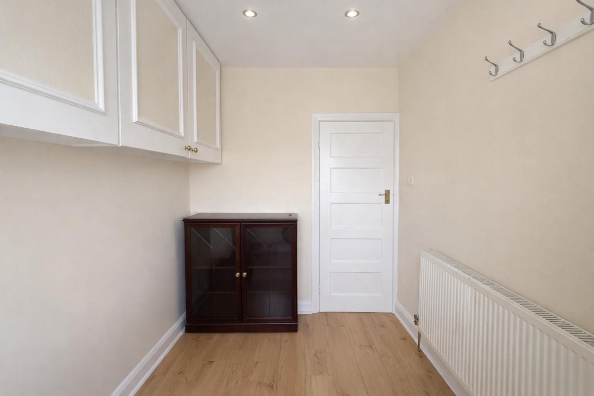 Chatsworth Gardens, New Malden