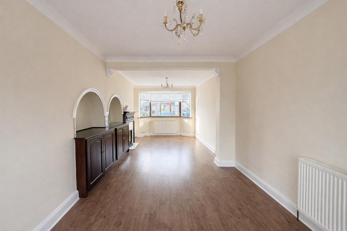 Chatsworth Gardens, New Malden